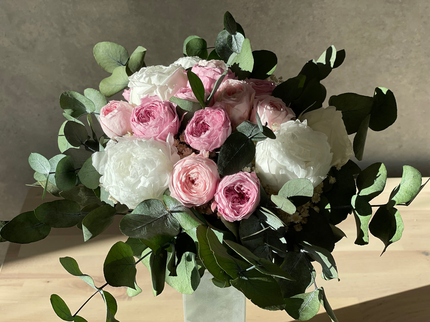 DREAMY PETALS - preserved peony bouquet