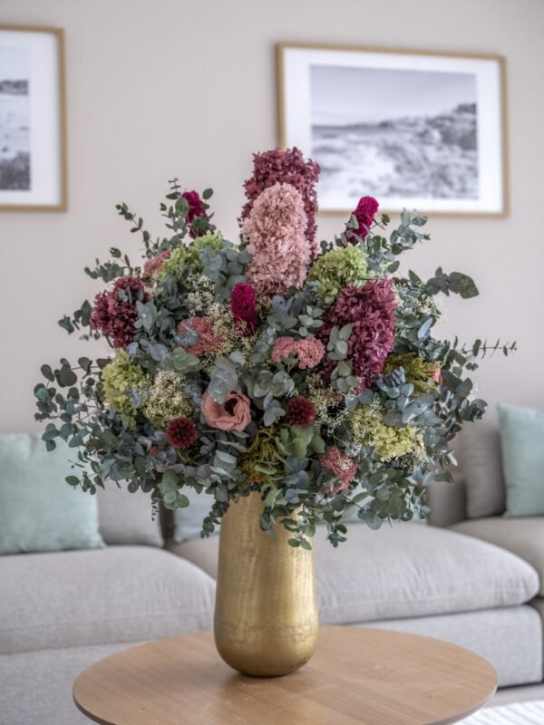 Secret Garden vase arrangement
